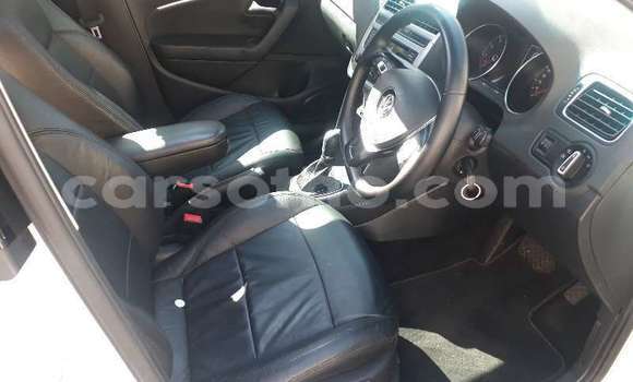 Buy Used Volkswagen Polo White Car in Mafeteng in Mafeteng Buy Used Volkswagen Polo White Car in Mafeteng in Mafeteng
