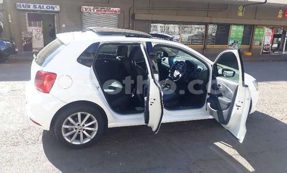 Buy Used Volkswagen Polo White Car in Mafeteng in Mafeteng Buy Used Volkswagen Polo White Car in Mafeteng in Mafeteng