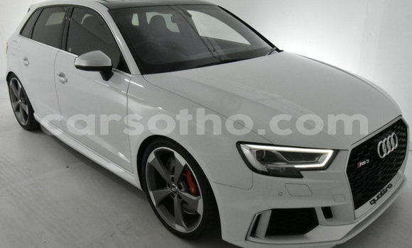 Buy Used Audi RS3 White Car in Mafeteng in Mafeteng Buy Used Audi RS3 White Car in Mafeteng in Mafeteng