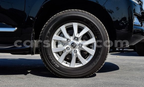 Acheter Neuf Voiture Toyota Land Cruiser Noir à Butha Buthe, Butha-Buthe Acheter Neuf Voiture Toyota Land Cruiser Noir à Butha Buthe, Butha-Buthe