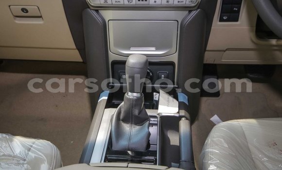 Acheter Neuf Voiture Toyota Prado Blanc à Butha Buthe, Butha-Buthe Acheter Neuf Voiture Toyota Prado Blanc à Butha Buthe, Butha-Buthe