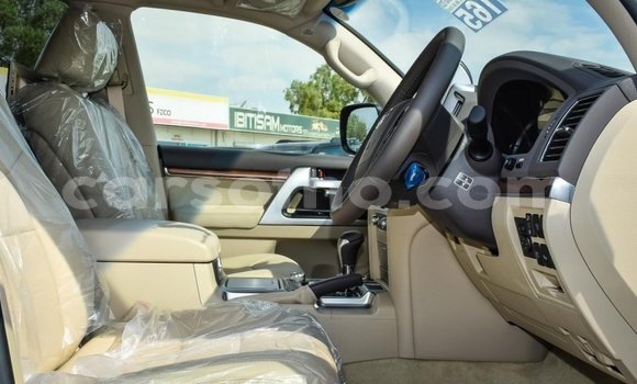 Acheter Neuf Voiture Toyota Land Cruiser Noir à Butha Buthe, Butha-Buthe Acheter Neuf Voiture Toyota Land Cruiser Noir à Butha Buthe, Butha-Buthe