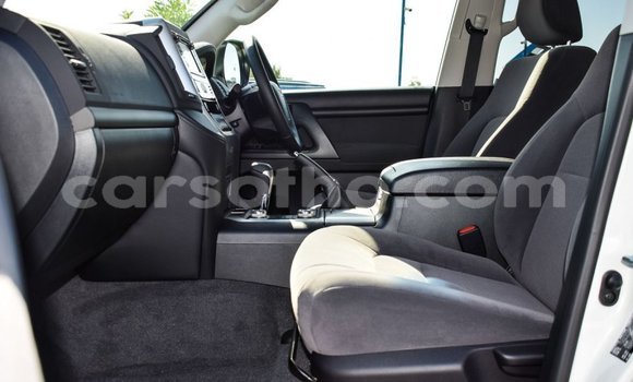 Acheter Neuf Voiture Toyota Land Cruiser Blanc à Butha Buthe, Butha-Buthe Acheter Neuf Voiture Toyota Land Cruiser Blanc à Butha Buthe, Butha-Buthe