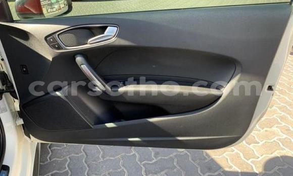 Sayi Na hannu Audi A1 White Mota in Maseru a Maseru Sayi Na hannu Audi A1 White Mota in Maseru a Maseru