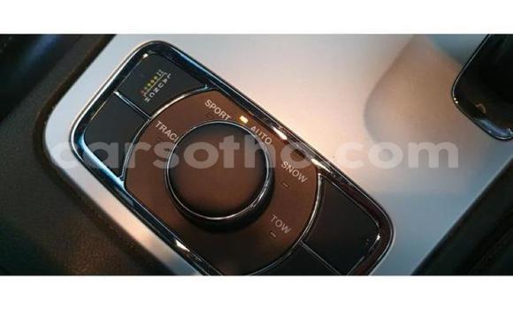 Acheter Occasion Voiture Jeep Grand Cherokee SRT8 Gris à Butha Buthe, Butha-Buthe Acheter Occasion Voiture Jeep Grand Cherokee SRT8 Gris à Butha Buthe, Butha-Buthe