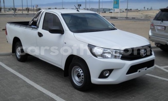 Buy Used Toyota Hilux White Car in Maseru in Maseru Buy Used Toyota Hilux White Car in Maseru in Maseru