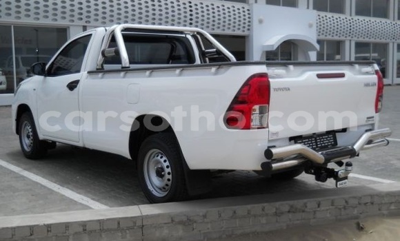 Buy Used Toyota Hilux White Car in Maseru in Maseru Buy Used Toyota Hilux White Car in Maseru in Maseru