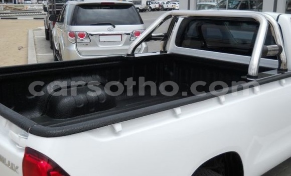 Buy Used Toyota Hilux White Car in Maseru in Maseru Buy Used Toyota Hilux White Car in Maseru in Maseru