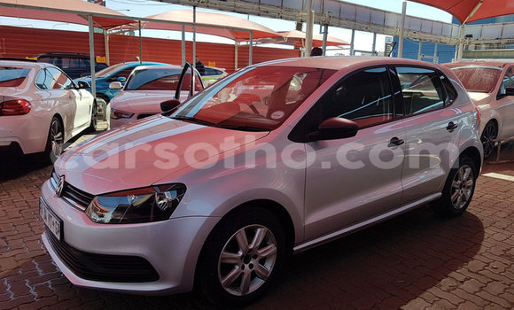 Acheter Occasion Voiture Volkswagen Polo Gris à Maputsoe, Leribe Acheter Occasion Voiture Volkswagen Polo Gris à Maputsoe, Leribe