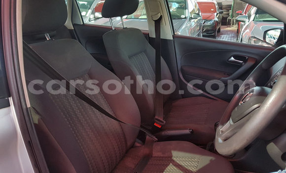 Acheter Occasion Voiture Volkswagen Polo Gris à Maputsoe, Leribe Acheter Occasion Voiture Volkswagen Polo Gris à Maputsoe, Leribe