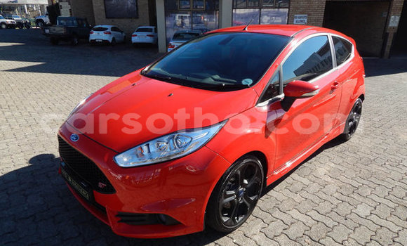 Sayi Na hannu Ford Fiesta ST Red Mota in Maputsoa a Leribe Sayi Na hannu Ford Fiesta ST Red Mota in Maputsoa a Leribe