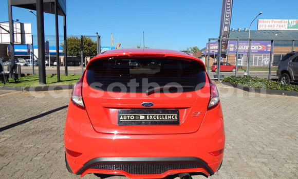 Sayi Na hannu Ford Fiesta ST Red Mota in Maputsoa a Leribe Sayi Na hannu Ford Fiesta ST Red Mota in Maputsoa a Leribe