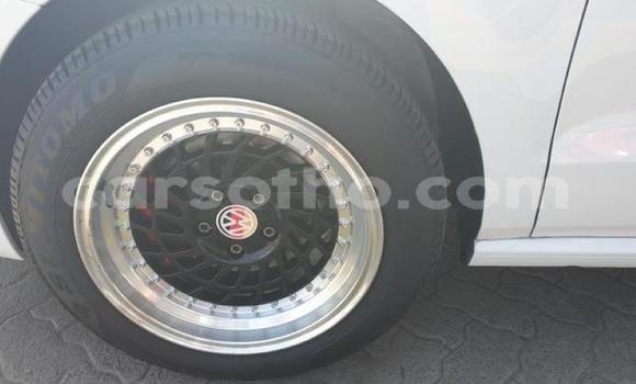 Acheter Occasion Voiture Volkswagen Polo Blanc à Maputsoe, Leribe Acheter Occasion Voiture Volkswagen Polo Blanc à Maputsoe, Leribe