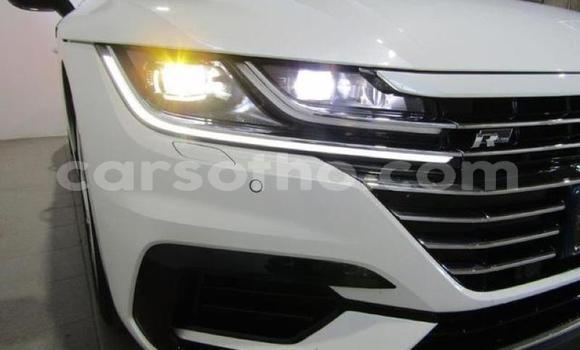 Buy Used Volkswagen Arteon White Car in Maseru in Maseru Buy Used Volkswagen Arteon White Car in Maseru in Maseru