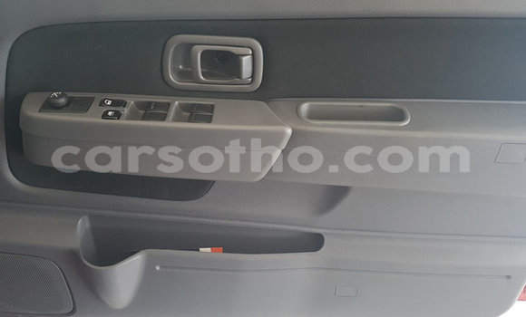 Sayi Na hannu Nissan NP 300 Red Mota in Maputsoe a Leribe Sayi Na hannu Nissan NP 300 Red Mota in Maputsoe a Leribe