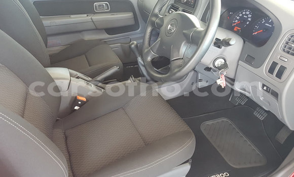 Sayi Na hannu Nissan NP 300 Red Mota in Maputsoe a Leribe Sayi Na hannu Nissan NP 300 Red Mota in Maputsoe a Leribe