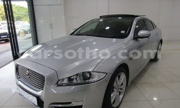 Acheter Occasion Voiture Jaguar XJ Gris à Maseru, Maseru Acheter Occasion Voiture Jaguar XJ Gris à Maseru, Maseru