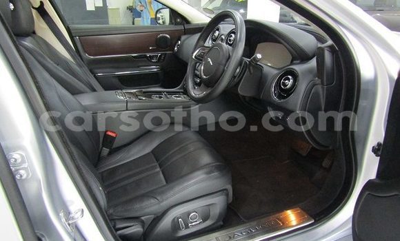 Acheter Occasion Voiture Jaguar XJ Gris à Maseru, Maseru Acheter Occasion Voiture Jaguar XJ Gris à Maseru, Maseru