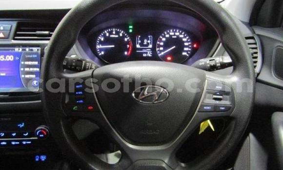 اشتري مستعمل Hyundai i20 Beige سيارة في Maseru في Maseru اشتري مستعمل Hyundai i20 Beige سيارة في Maseru في Maseru