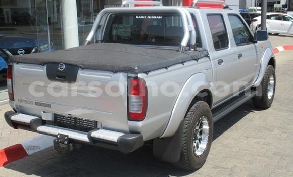 Acheter Occasion Voiture Nissan NP 300 Gris à Maputsoe, Leribe Acheter Occasion Voiture Nissan NP 300 Gris à Maputsoe, Leribe