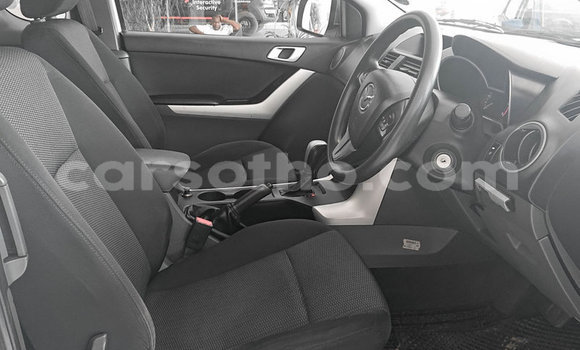 Sayi Na hannu Mazda BT-50 White Mota in Mafeteng a Mafeteng Sayi Na hannu Mazda BT-50 White Mota in Mafeteng a Mafeteng