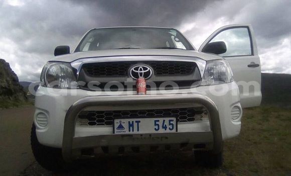 Acheter Occasion Voiture Toyota Hilux Blanc à Maseru, Maseru Acheter Occasion Voiture Toyota Hilux Blanc à Maseru, Maseru