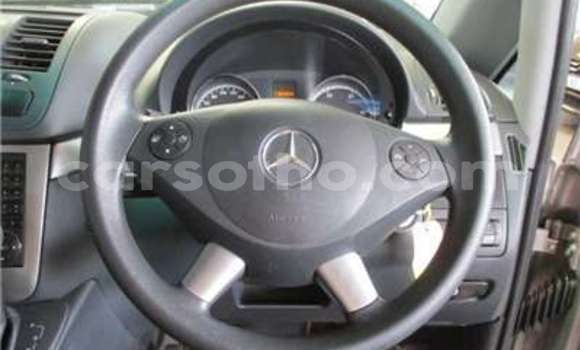 اشتري مستعمل Mercedes-Benz Viano Silver سيارة في Maseru في Maseru اشتري مستعمل Mercedes-Benz Viano Silver سيارة في Maseru في Maseru