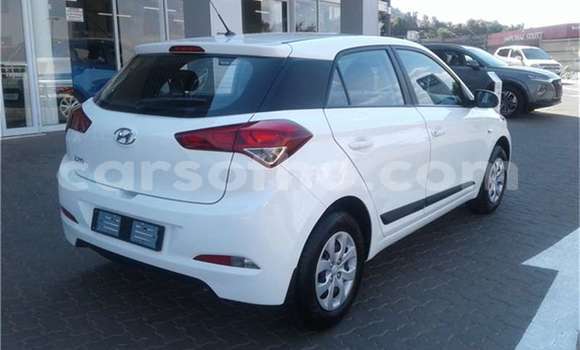 Sayi Na hannu Hyundai i20 White Mota in Maseru a Maseru Sayi Na hannu Hyundai i20 White Mota in Maseru a Maseru