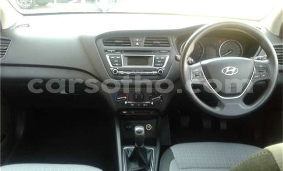 Sayi Na hannu Hyundai i20 White Mota in Maseru a Maseru Sayi Na hannu Hyundai i20 White Mota in Maseru a Maseru