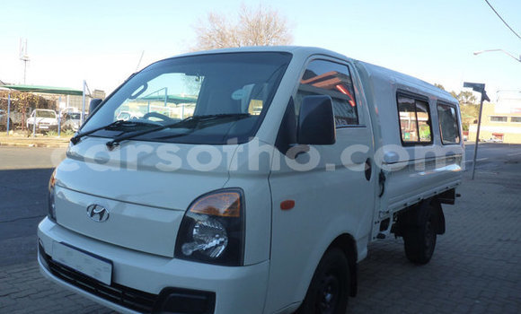 اشتري مستعمل Hyundai H1 White سيارة في Maputsoa في Leribe اشتري مستعمل Hyundai H1 White سيارة في Maputsoa في Leribe