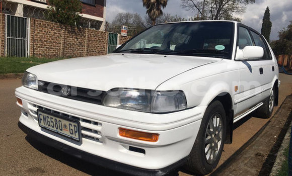 Acheter Occasion Voiture Toyota Tundra Blanc à Maputsoe, Leribe Acheter Occasion Voiture Toyota Tundra Blanc à Maputsoe, Leribe