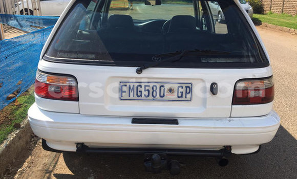 Acheter Occasion Voiture Toyota Tundra Blanc à Maputsoe, Leribe Acheter Occasion Voiture Toyota Tundra Blanc à Maputsoe, Leribe