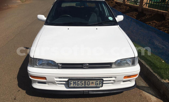 Acheter Occasion Voiture Toyota Tundra Blanc à Maputsoe, Leribe Acheter Occasion Voiture Toyota Tundra Blanc à Maputsoe, Leribe