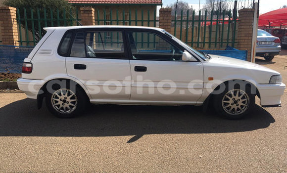 Acheter Occasion Voiture Toyota Tundra Blanc à Maputsoe, Leribe Acheter Occasion Voiture Toyota Tundra Blanc à Maputsoe, Leribe