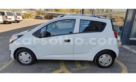 Sayi Na hannu Chevrolet Spark White Mota in Maseru a Maseru Sayi Na hannu Chevrolet Spark White Mota in Maseru a Maseru