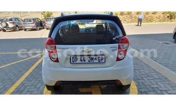 Sayi Na hannu Chevrolet Spark White Mota in Maseru a Maseru Sayi Na hannu Chevrolet Spark White Mota in Maseru a Maseru