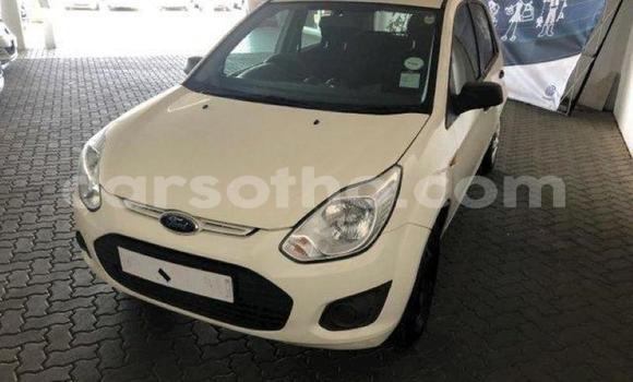 Acheter Occasion Voiture Ford Fiesta Blanc à Maseru, Maseru Acheter Occasion Voiture Ford Fiesta Blanc à Maseru, Maseru