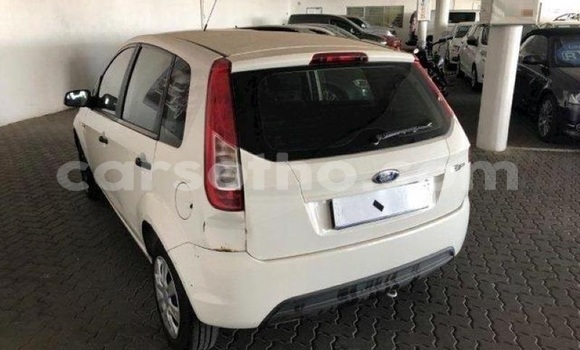 Acheter Occasion Voiture Ford Fiesta Blanc à Maseru, Maseru Acheter Occasion Voiture Ford Fiesta Blanc à Maseru, Maseru