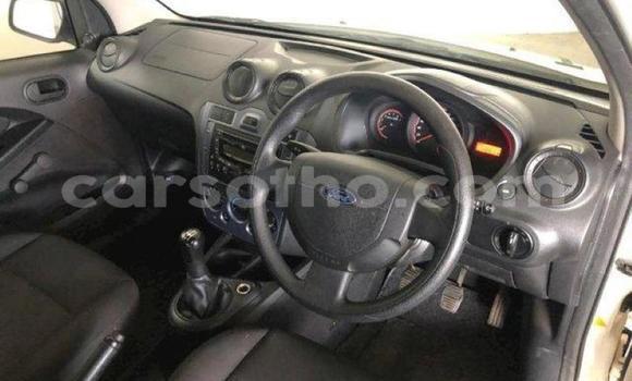 Acheter Occasion Voiture Ford Fiesta Blanc à Maseru, Maseru Acheter Occasion Voiture Ford Fiesta Blanc à Maseru, Maseru