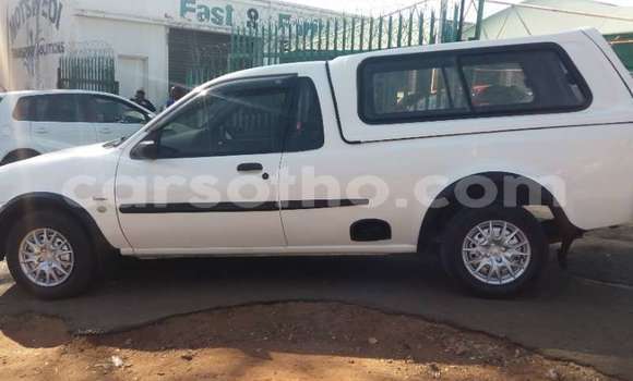 Acheter Occasion Voiture Ford Contour Blanc à Maseru, Maseru Acheter Occasion Voiture Ford Contour Blanc à Maseru, Maseru