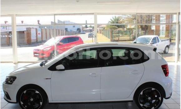 Acheter Occasion Voiture Volkswagen Polo GTI Blanc à Maputsoe, Leribe Acheter Occasion Voiture Volkswagen Polo GTI Blanc à Maputsoe, Leribe