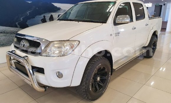 Acheter Occasion Voiture Toyota Hilux Blanc à Butha–Buthe, Thaba-Tseka Acheter Occasion Voiture Toyota Hilux Blanc à Butha–Buthe, Thaba-Tseka