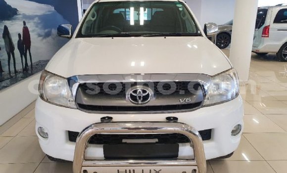 Acheter Occasion Voiture Toyota Hilux Blanc à Butha–Buthe, Thaba-Tseka Acheter Occasion Voiture Toyota Hilux Blanc à Butha–Buthe, Thaba-Tseka
