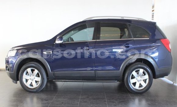Acheter Occasion Voiture Chevrolet Captiva Bleu à Butha–Buthe, Thaba-Tseka Acheter Occasion Voiture Chevrolet Captiva Bleu à Butha–Buthe, Thaba-Tseka