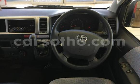 Sayi Na hannu Toyota Hiace White Mota in Maseru a Maseru Sayi Na hannu Toyota Hiace White Mota in Maseru a Maseru