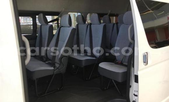 Sayi Na hannu Toyota Hiace White Mota in Maseru a Maseru Sayi Na hannu Toyota Hiace White Mota in Maseru a Maseru