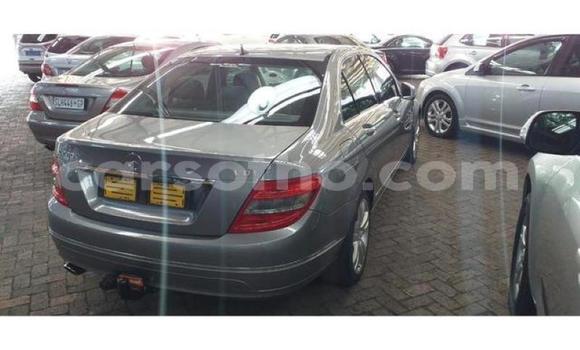 Acheter Occasion Voiture Mercedes-Benz C–Class Gris à Maseru, Maseru Acheter Occasion Voiture Mercedes-Benz C–Class Gris à Maseru, Maseru