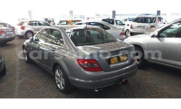 Acheter Occasion Voiture Mercedes-Benz C–Class Gris à Maseru, Maseru Acheter Occasion Voiture Mercedes-Benz C–Class Gris à Maseru, Maseru