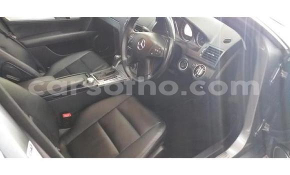 Acheter Occasion Voiture Mercedes-Benz C–Class Gris à Maseru, Maseru Acheter Occasion Voiture Mercedes-Benz C–Class Gris à Maseru, Maseru