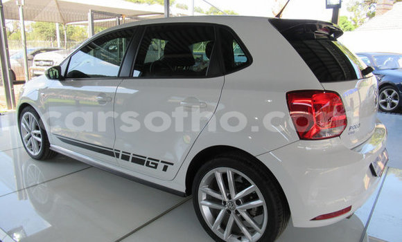 اشتري مستعمل Volkswagen Polo White سيارة في Maputsoa في Leribe اشتري مستعمل Volkswagen Polo White سيارة في Maputsoa في Leribe